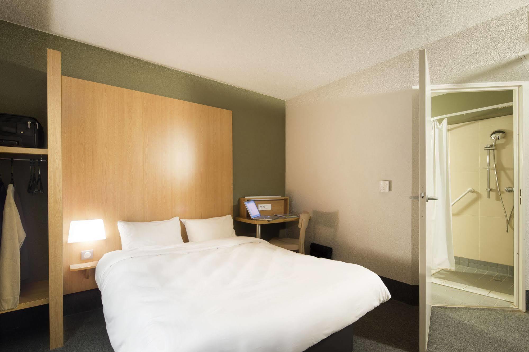 B&B Hôtel Paris Saint-Denis Pleyel Exterior foto