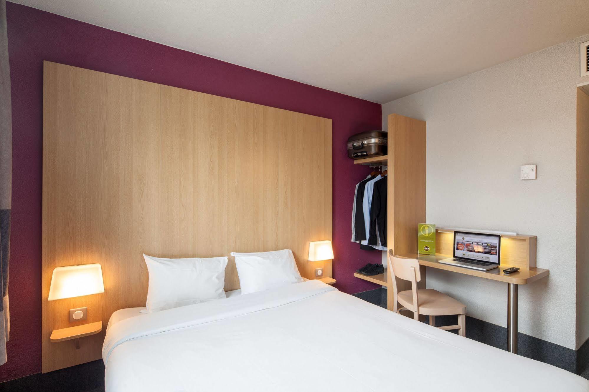 B&B Hôtel Paris Saint-Denis Pleyel Exterior foto